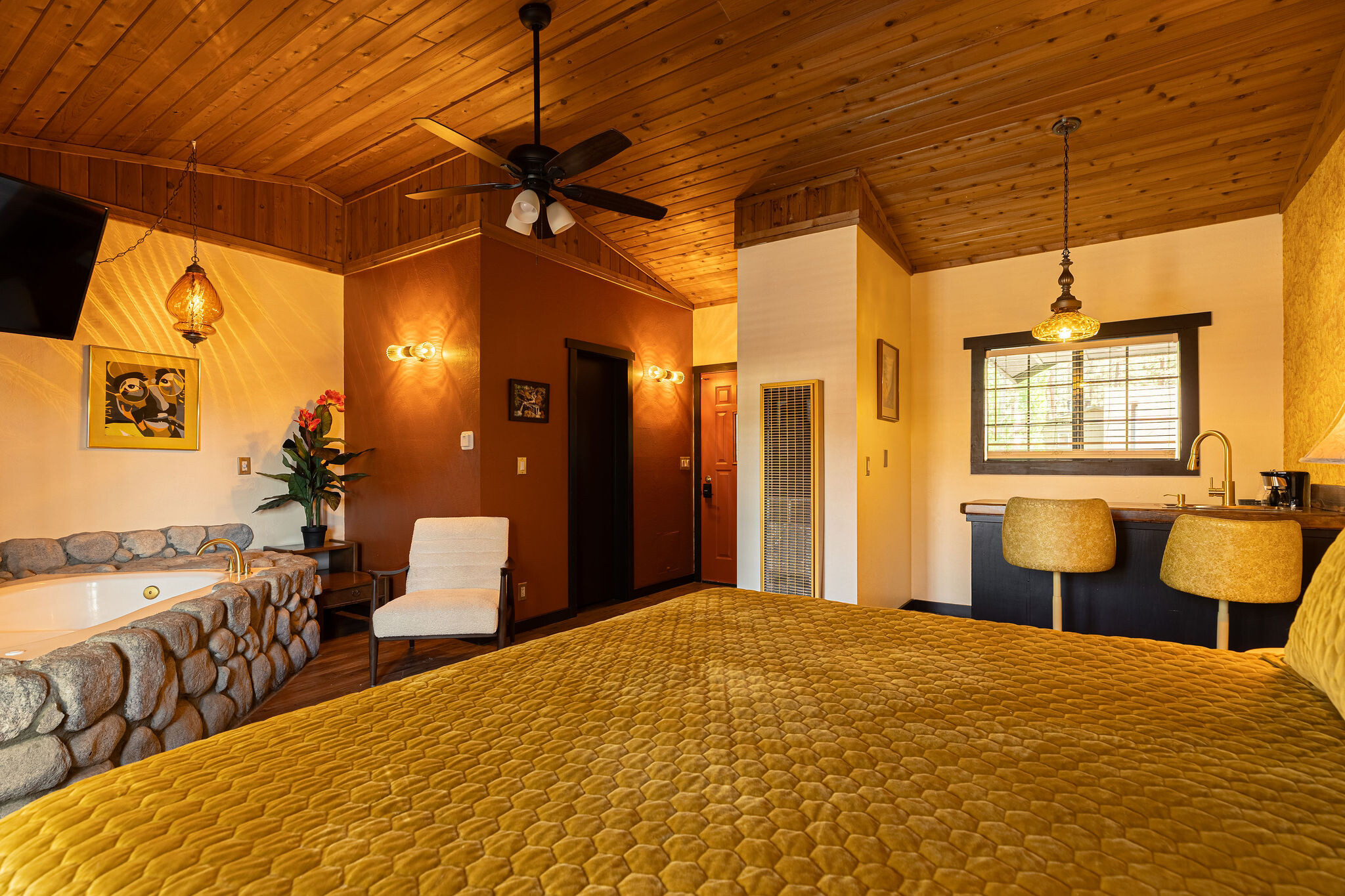 Spa Suite — quiet space for one-on-one work